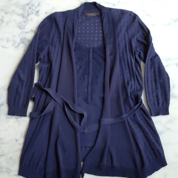 NWOT. The Limited Crochet Cardigan with placket and Lace Cami Set - Picture 3 of 7